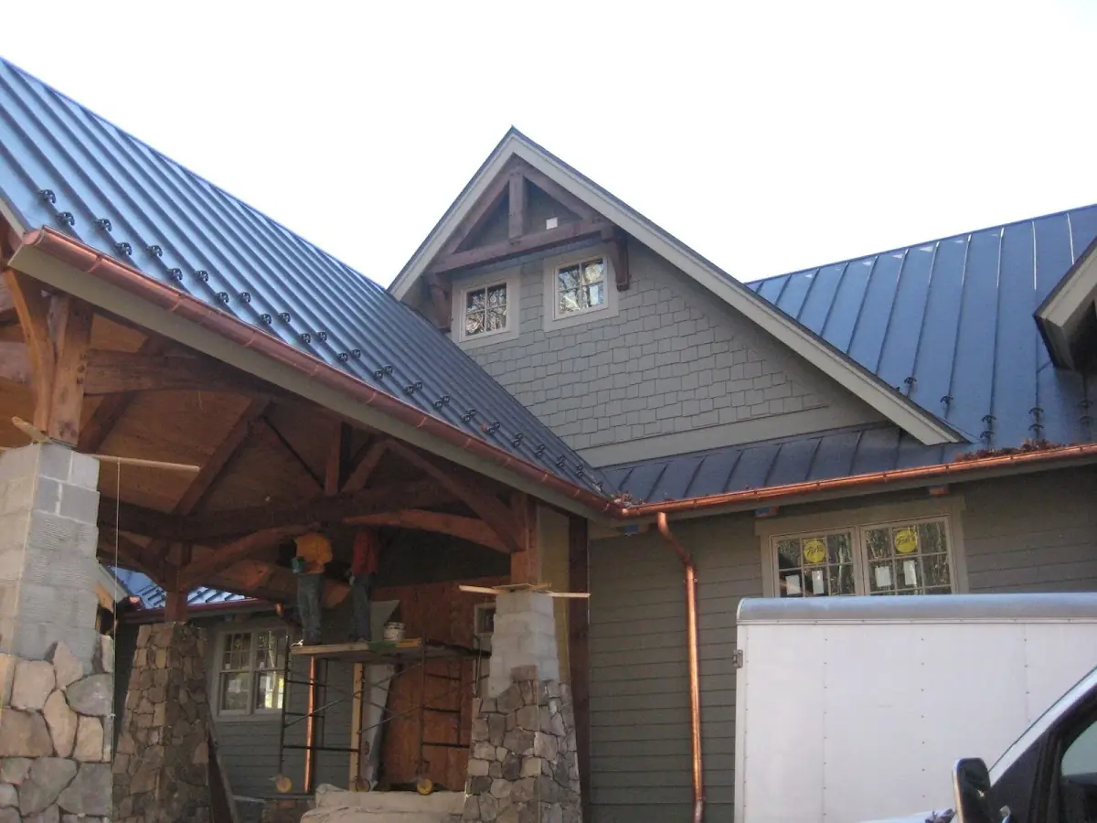 Craftsman Roofing team delivering quality roofing work in Arvin